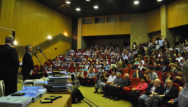 МГ "Баба Тонка" връчи дипломи на отличниците и зрелостниците си