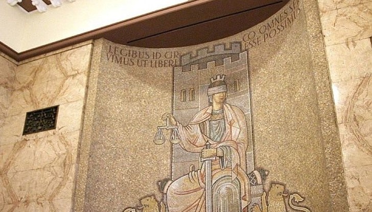 Русенският съд прочете присъдите на гръцките контрабандисти на цигари Русенският съд прочете присъдите на гръцките контрабандисти на цигари