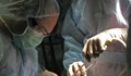 Лекари пришиха отрязаната ръка на 20-годишен младеж
