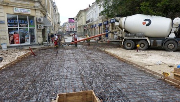 Ремонтът на „Александровска” приключва до края на годината