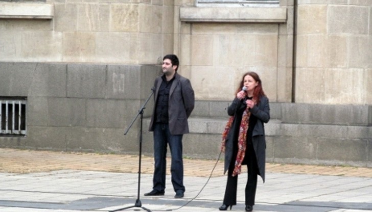 Осъдиха дружка на Бисер - Петното за клевета Осъдиха дружка на Бисер - Петното за клевета