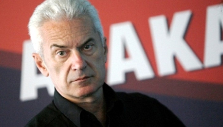 Атакисти начело с Волен Сидеров превземат центъра на Русе