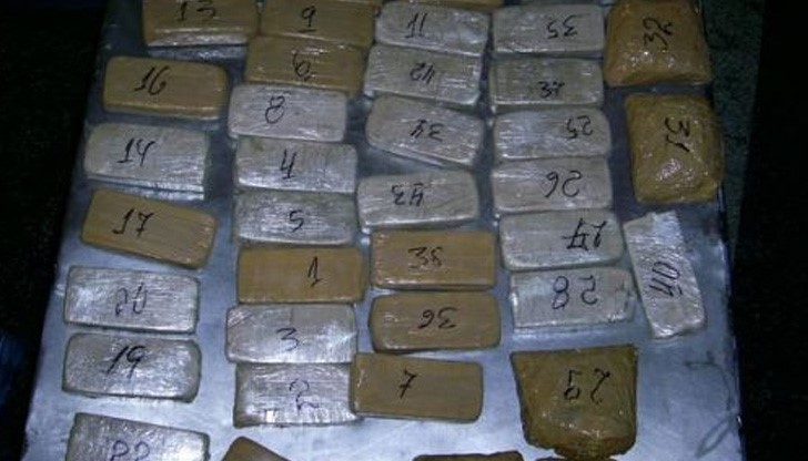 Митничари се натъкнаха на хероин в джанти Митничари се натъкнаха на хероин в джанти