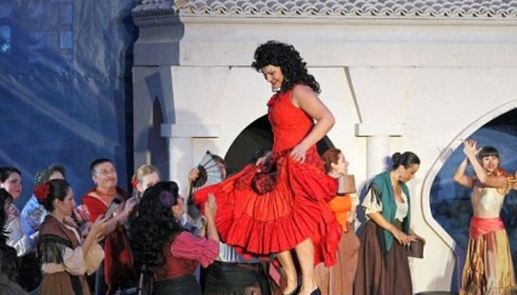 Операта в Русе със специална "екстра" за отдалечените квартали