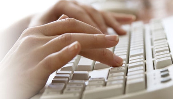 Баба на 102 години води компютърни курсове за възрастни