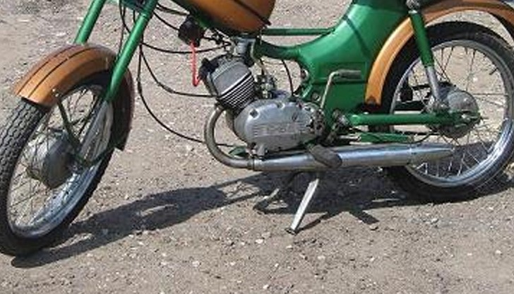 Жена се преби с мотопед в Червена вода Жена се преби с мотопед в Червена вода