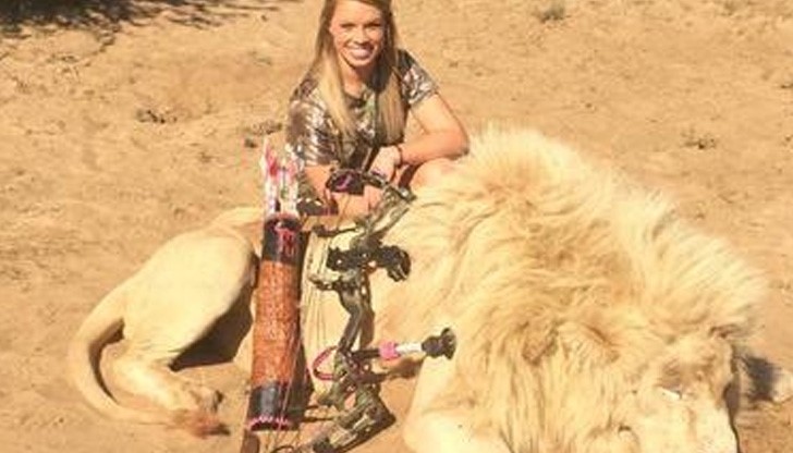 Русокоса мажоретка потресе света с "хобито" си