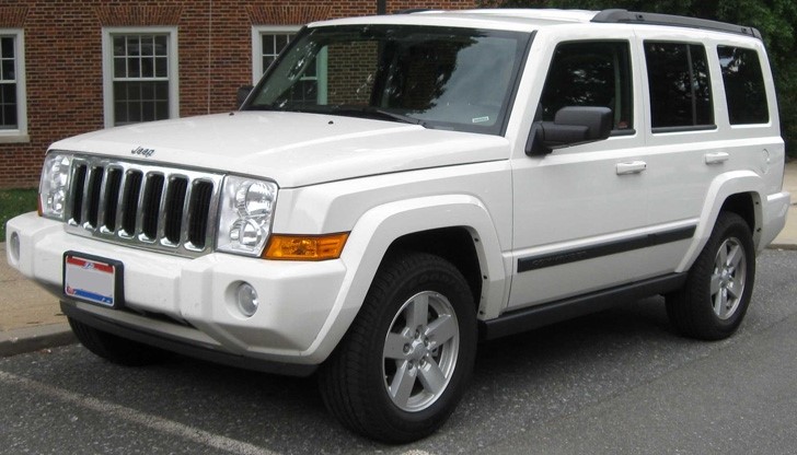 "Крайслер" изтегля от пазара 800 хиляди дефектни автомобила "Крайслер" изтегля от пазара 800 хиляди дефектни автомобила