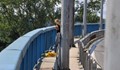Полицаи свалиха жена от Аспаруховия мост във Варна