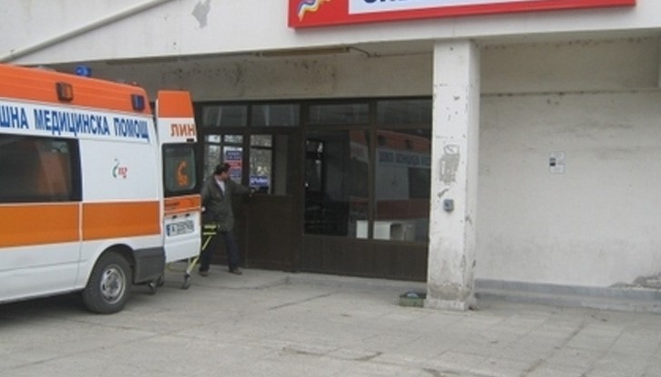 27-годишен се хвърли от 3-тия етаж след скандал с приятелката си 27-годишен се хвърли от 3-тия етаж след скандал с приятелката си
