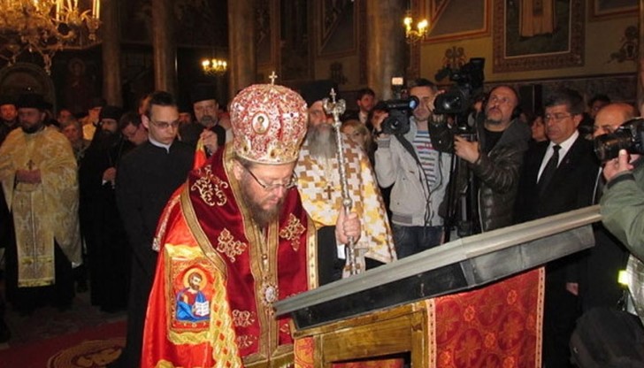 Дядо Наум взема участие в интронизацията на новоизбрания митрополит Киевски и на цяла Украйна