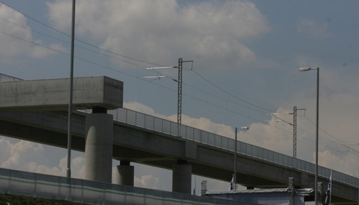 Експерти проучват четири варианта за Дунав мост 3 Експерти проучват четири варианта за Дунав мост 3