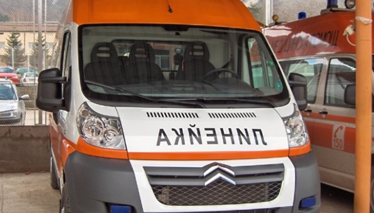 Дъщеря намушка с нож баща си Дъщеря намушка с нож баща си