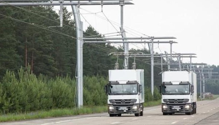 Тестват уникална електрическа магистрала за камиони