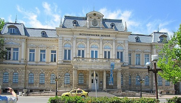 Музеят в Русе събира картички и сувенири от социализма за експозиция в Брюксел Музеят в Русе събира картички и сувенири от социализма за експозиция в Брюксел