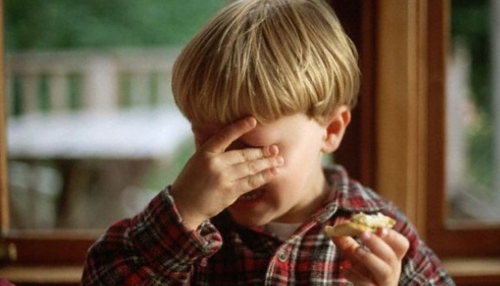 Родители захвърлиха осиновеното си дете при свои роднини Родители захвърлиха осиновеното си дете при свои роднини