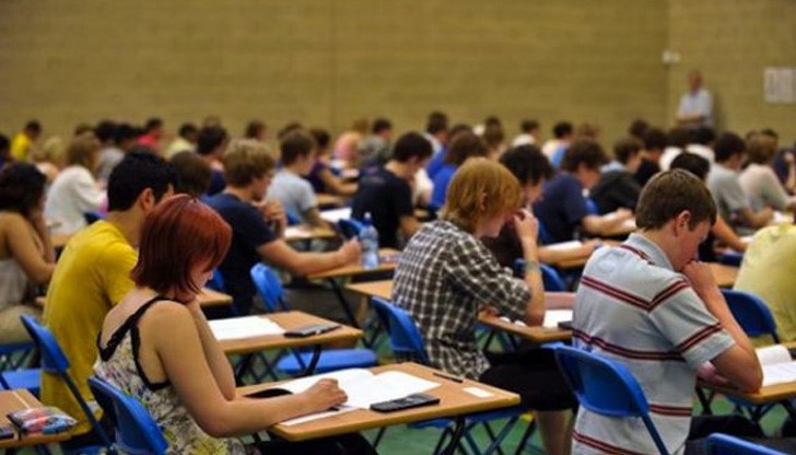 Зрелостниците писаха върху „Цветарка“ от Христо Смирненски