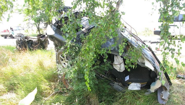 Шофьорът на разполовеното "Пежо" почина Шофьорът на разполовеното "Пежо" почина