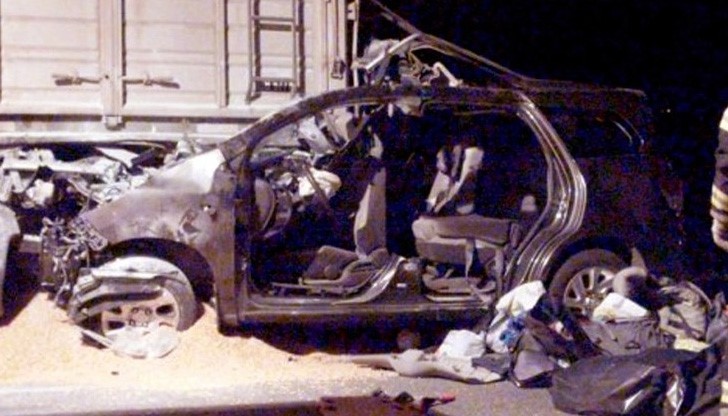 Папските роднини се убили в жестока автокасапница