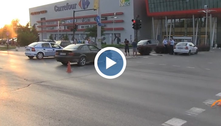 Две жени пострадаха при катастрофа в кв. "Здравец"