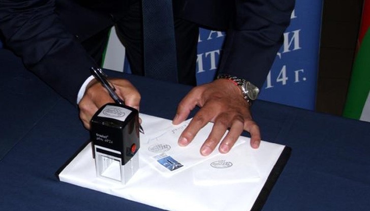 Пощенска марка ознаменува 135 години български митници