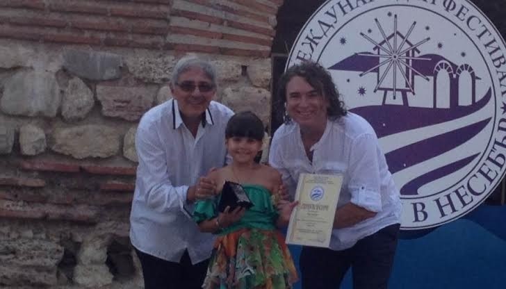 7-годишна русенка грабна първо място на Международен фестивал 7-годишна русенка грабна първо място на Международен фестивал