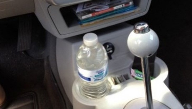Жени, не пийте от пластмасови бутилки, които са стоели в колата