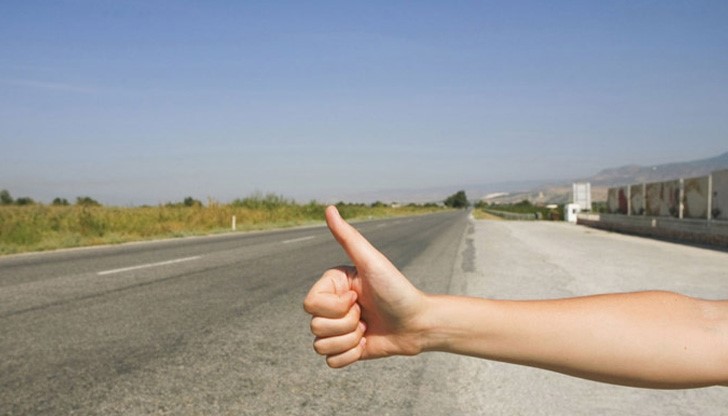 Забраняват със закон пътуването на стоп в Румъния Забраняват със закон пътуването на стоп в Румъния