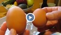Кокошка снесе яйце матрьошка