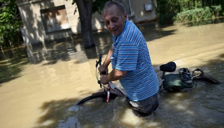 Почти няма къща по поречието на река Скът, чието мазе да не е наводнено Почти няма къща по поречието на река Скът, чието мазе да не е наводнено