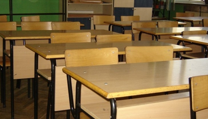 Министерството на образованието и науката определя деня след вота - 6 октомври 2014 г. (понеделник), за неучебен Министерството на образованието и науката определя деня след вота - 6 октомври 2014 г. (понеделник), за неучебен