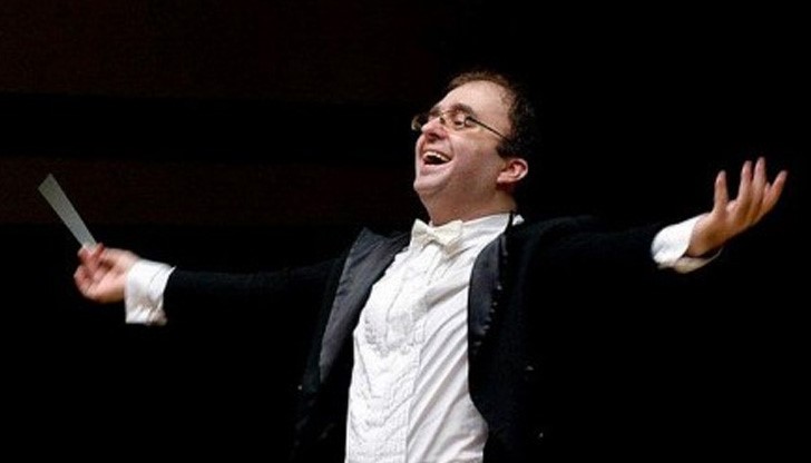 Призът е бил връчен на Найден Тодоров при закриването на Бургаските музикални празници „Емил Чакъров“ 2014