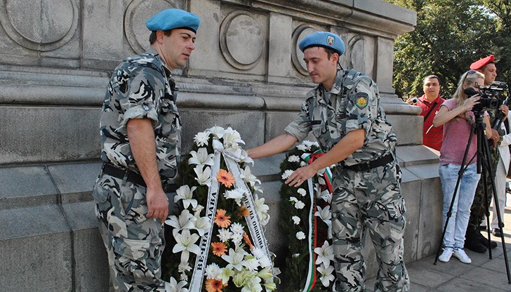 По традиция, благодарствен молебен по повод празника отслужи Н. В. Пр. Русенски митрополит Наум