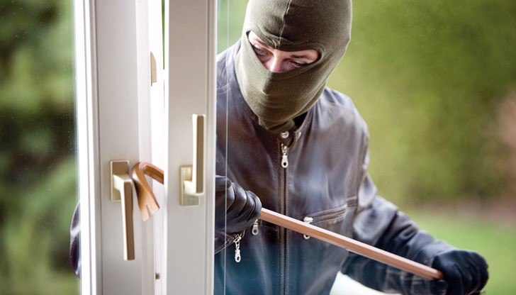 По четирите случая са образувани досъдебни производства