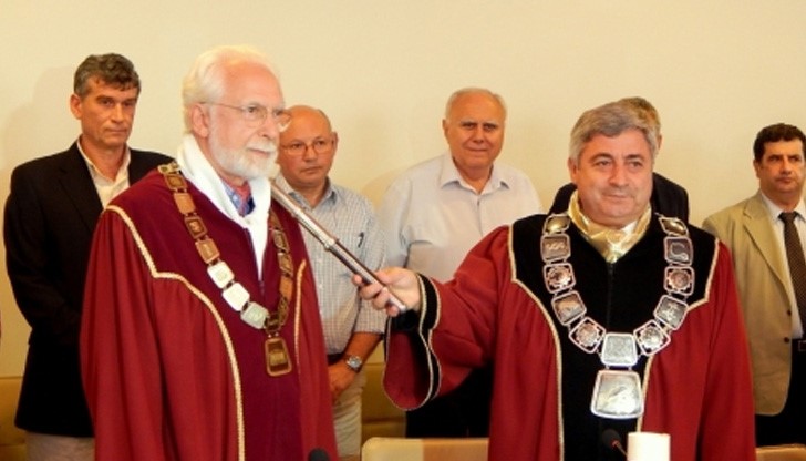 Церемонията бе водена от ректора на Русенския университет проф. Христо Белоев.