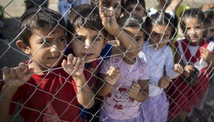 В своя защита родителите обясниха, че в лагера на бежанците е имало случай на болен от малария В своя защита родителите обясниха, че в лагера на бежанците е имало случай на болен от малария