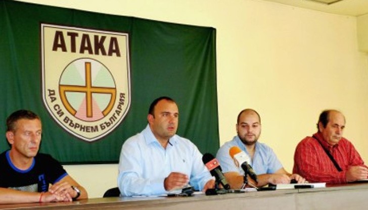 Любомир Владимиров води листата на "Атака" в Русе Любомир Владимиров води листата на "Атака" в Русе