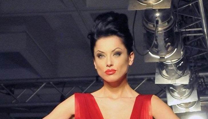 Брюнетката от Русе се пристрастила към кокаина по време на изпепеляваща любовна история Брюнетката от Русе се пристрастила към кокаина по време на изпепеляваща любовна история