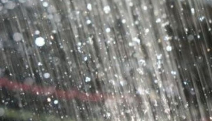 За 16 септември в шест области е обявен оранжев код за дъжд