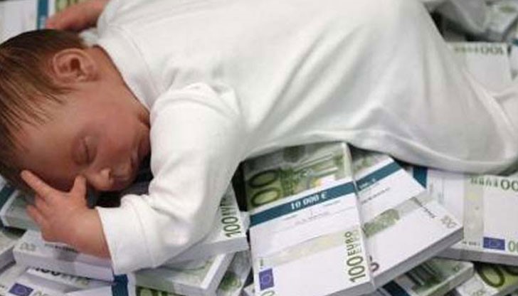 В цялата схема по продажба участват лекар, адвокат, нотариус, които са задържани в полицията в Трикала