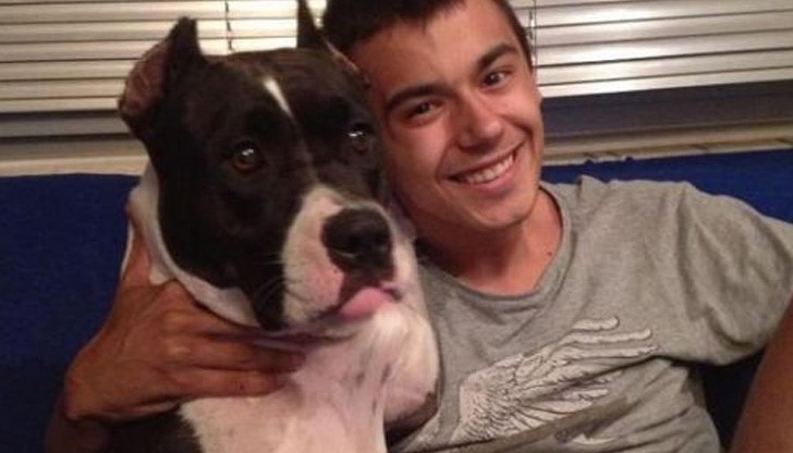 След два дни в кома почина младежът, скочил от 6-ия етаж След два дни в кома почина младежът, скочил от 6-ия етаж