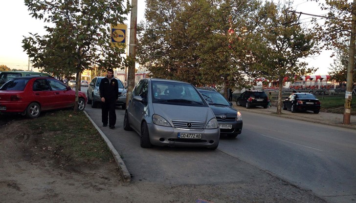 Ето я картинката от по-рано днес около арената на цирк "Блакански"