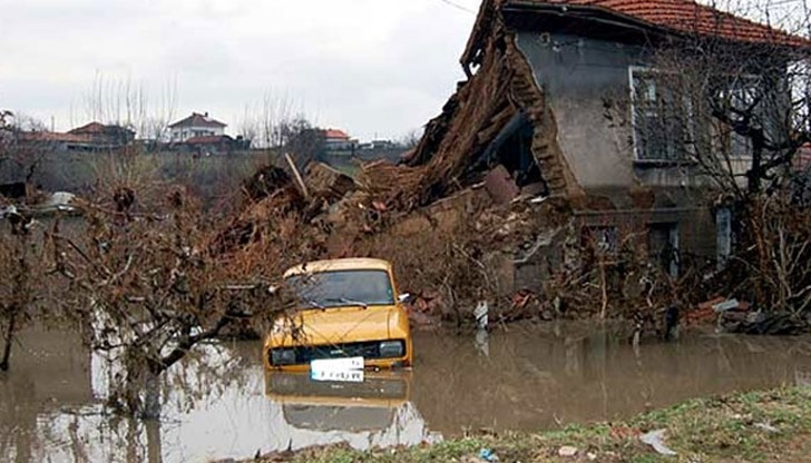 Евакуираха село Бисер Евакуираха село Бисер
