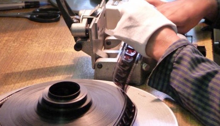 Трябва да се вземат спешни мерки, които да осигурят нормални условия на съхранение на лентите Трябва да се вземат спешни мерки, които да осигурят нормални условия на съхранение на лентите