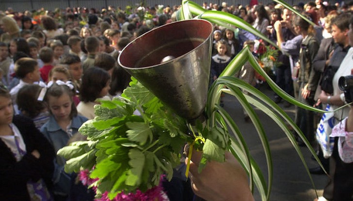 Текстът е на русенската учителка Анета Мутафова Текстът е на русенската учителка Анета Мутафова