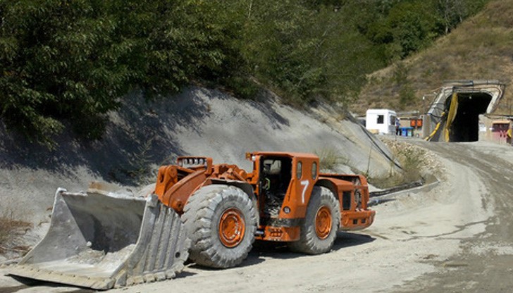 Най-големи суми за концесионни права плащат златните и медните рудници