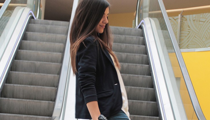 Мацки ни учат как да се возим на ескалатора