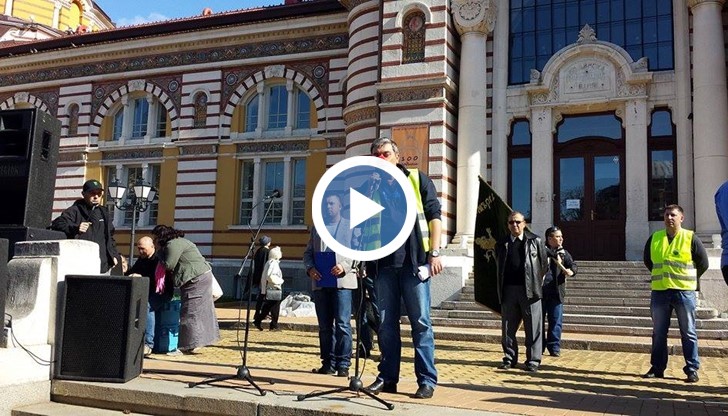 Всички те поискаха оставката на министър Христосков