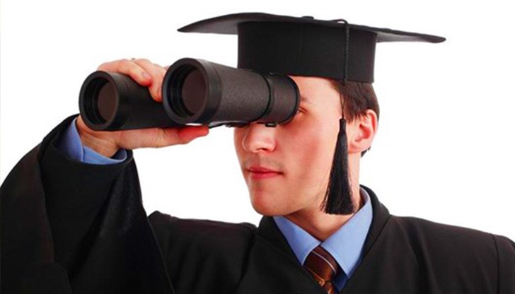 Обявените свободни места в университетите са били около 74 500, като от тях са били заети около 40 000 Обявените свободни места в университетите са били около 74 500, като от тях са били заети около 40 000