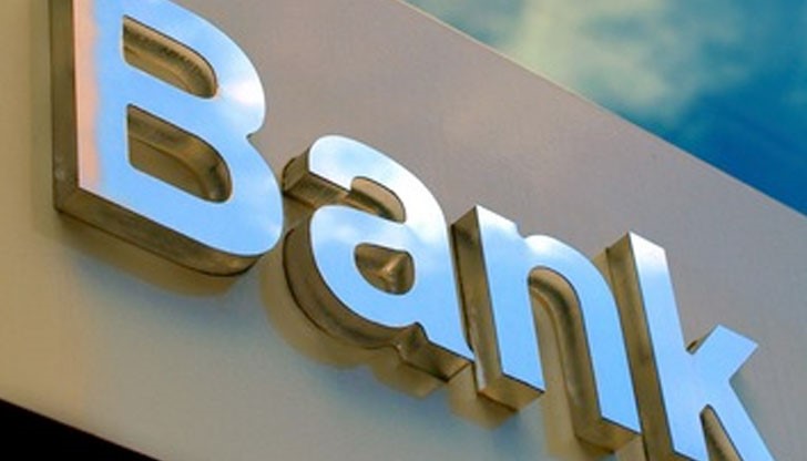 В България има четири банки с гръцки собственици - Алфа банк, Пиреос, ОББ и Пощенска (Юробанк България) В България има четири банки с гръцки собственици - Алфа банк, Пиреос, ОББ и Пощенска (Юробанк България)